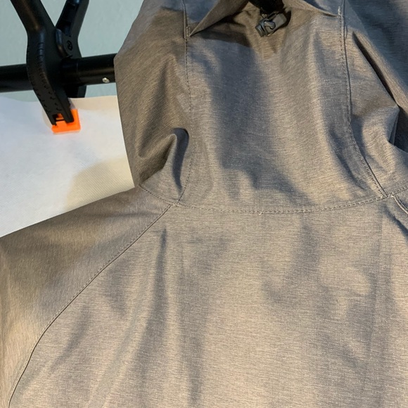 The North face women’s jacket - Picture 11 of 14